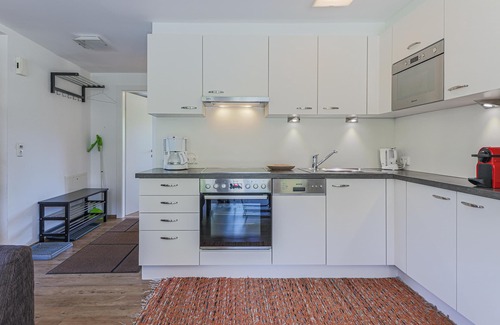 Sankt Johann in Tirol Apartment | Quiet apartment with a terrace