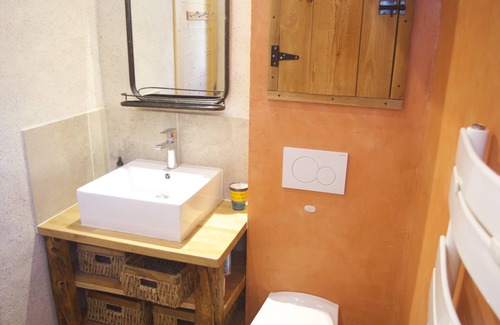 Chateauroux-les-Alpes Apartment | Quiet apartment, close to EMBRUN, in a detached house