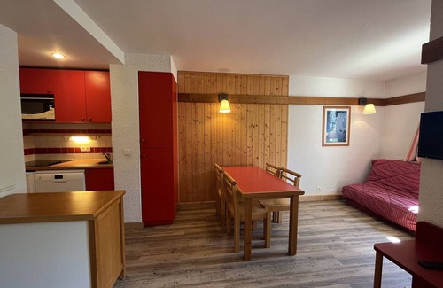 Plagne 1800 Apartment | Quiet apartment with pool, parking, pets allowed - La Plagne 1800