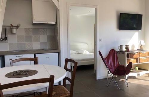 Andernos-les-Bains Apartment | Quiet apartment close to the center