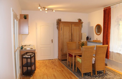 Sendling - Westpark Apartment | Quiet apartment in the green south of Munich