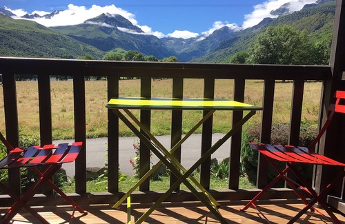Peyragudes Apartment | Quiet apartment 100 m from Lake Genos/Loudenvielle, 4 people, 2 bedrooms, wifi