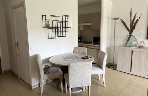 Sainte-Maxime City Centre Apartment | Quiet apartment 80m from the sea, beaches and shopping, all within walking distance