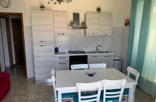 Paola Apartment | Quiet apartment a stone's throw from the sea