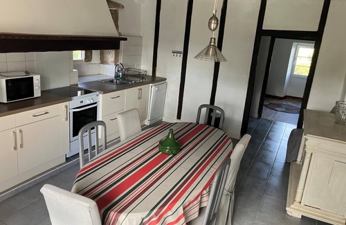 Sare Apartment | Quiet apartment at the foot of the Rhune with lovely grounds