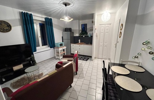 Nevers Apartment | Quiet apartment downtown Nevers Pets welcome