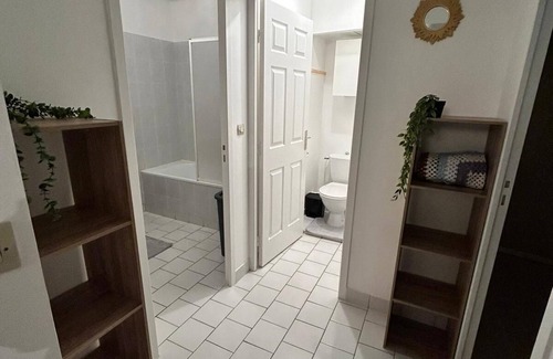 Nevers Apartment | Quiet apartment downtown Nevers Pets welcome
