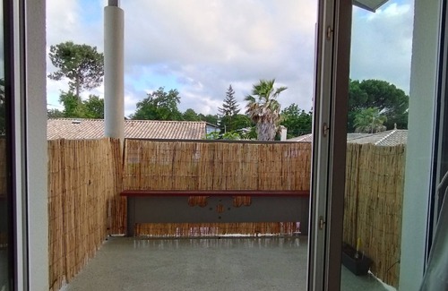 Gujan-Mestras Apartment | Quiet apartment
