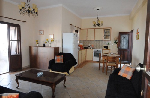 Kamari Apartment | QUIET APARTMENT - GEORGE 1