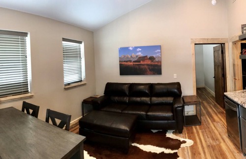 Crested Butte Apartment | Quiet Apartment l 5 min to downtown CB l Breathtaking Views
