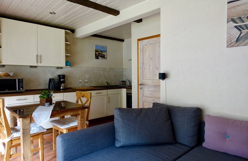 Scharbeutz Apartment | Quiet apartment on the forest