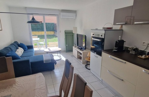 Venelles Apartment | Quiet apartment, sleeps 4, garden-wi-fi parking