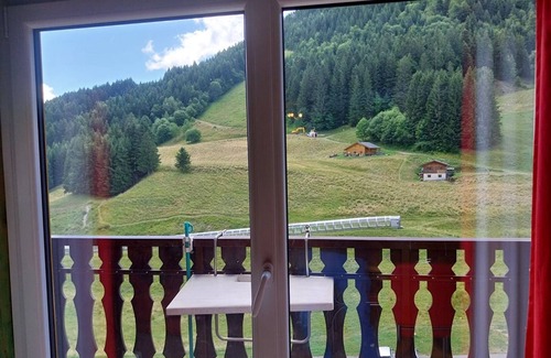 Station de Drouzin le Mont Apartment | Quiet apartment with balcony and kitchenette - 3 rooms