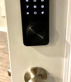 Longueuil Apartment | QUIET Appartment near Montreal CITQ 3O9764