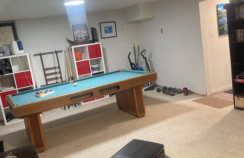 Aurora Apartment | Quiet basement apartment in cul de sac. 1600 squ feet great for small parties