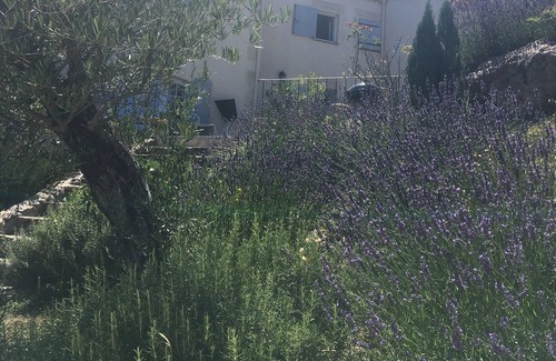Silhac Villa | Quiet Bastide with pool view and jacuzzi in the heart of the Ardèche for 12