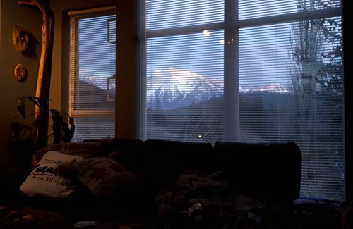 Harrison Hot Springs Condo | Quiet Beach front Condo - Beautiful views - Family or Couple orientated