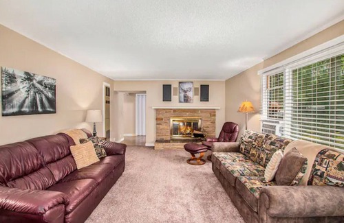 Baldwin Cottage | Quiet, Beautiful Escape Near Trails and Fishing!