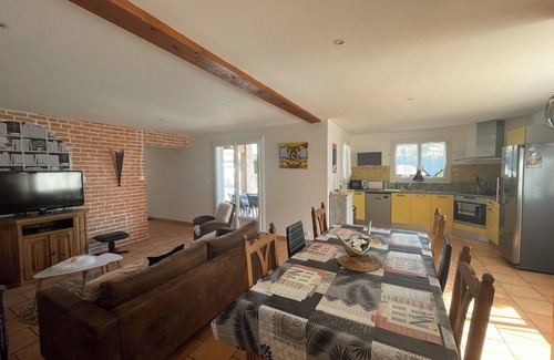 Mercurol-Veaunes House | Quiet, bright detached house with private pool