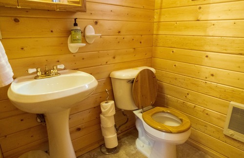 Eureka House | Quiet cabin located in NW Montana, minutes from town with easy access.