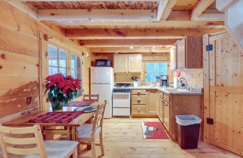 Eagle River House | Quiet Cabin on 5 Acres Less Than 2 Mi to Chain O Lakes