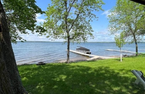 Glenwood Cabin | Quiet cabin on Lake Minnewaska - perfect for a family escape.