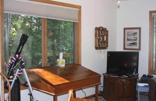 Harrisville Cabin | Quiet Cabin On the Lake