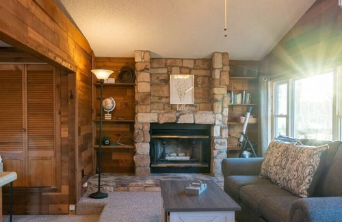 Climax Springs House | Quiet Cabin with Relaxing views in Climax Springs