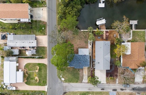 Pleasure Isles House | Quiet canal home