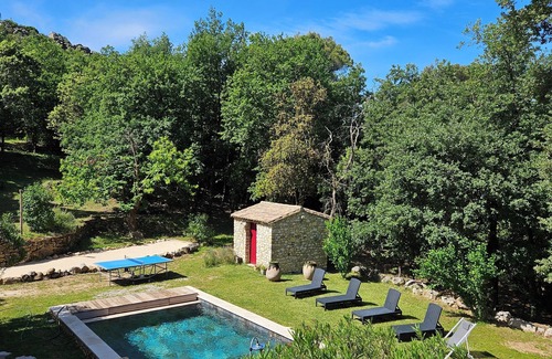 Saint-Victor-des-Oules House | Quiet, Clim, not overlooked, HEATED SWIMMING POOL, 10min from Uzès for 10 and 4 eft.
