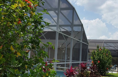 West Kissimmee House | Quiet, Clean, Disney-3.5 miles, Well kept home! Free Pool/spa Heat!