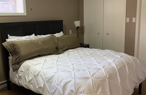 Crawford House | Quiet, Close to beaches, large space