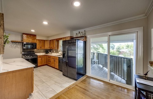 Radcliff House | Quiet Comfort: 5 BR & 2.5 BA, 6 TVs, Pet Friendly