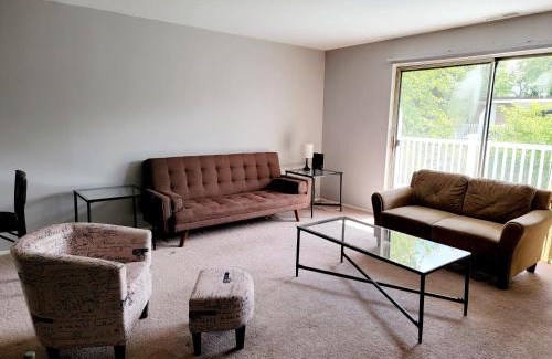Elkins Park Apartment | Quiet, Comfortable Safe, Elkins Park-wparking