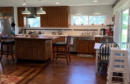 Pine Island Cottage | Quiet Comfortable Country Cottage Retreat