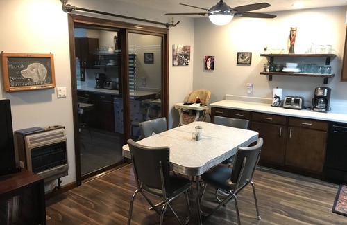 Hinckley House | Quiet, Comfortable, Country House In Hinckley. 30 Minutes To Cleveland And Akron