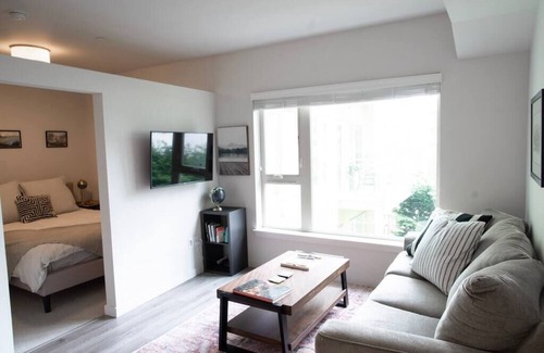 Old Ballard Condo | Quiet Condo - Just off Market St, Awesome Location