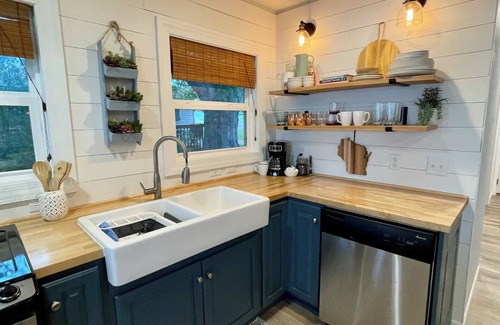Dodge Cottage | Quiet Cottage on Beaver Dam Lake