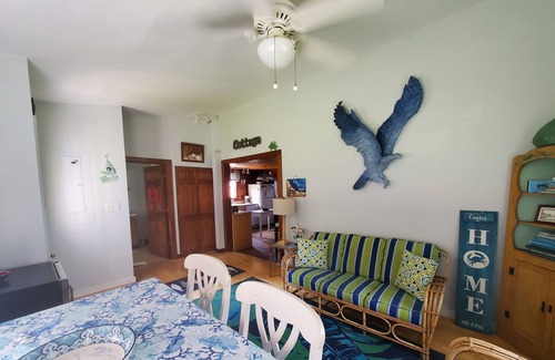 Edwardsville Cottage | Quiet Cottage on sandy beach of the Chesapeake Bay