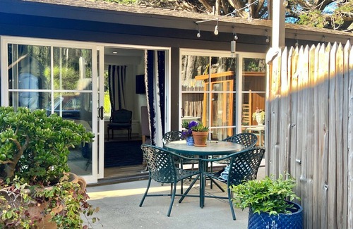 Carmel Cottage | Quiet Cottage in Carmel, near Barnyard