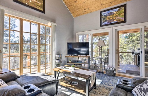 Pagosa Springs House | Quiet Cottage with Hot Tub Backs up to Natl Forest