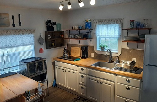 Bastrop Cabin | Quiet country cabin just 30 minutes from Austin Airport