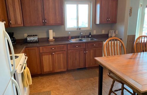 Sparta Apartment | Quiet Country Comfort w Long Views