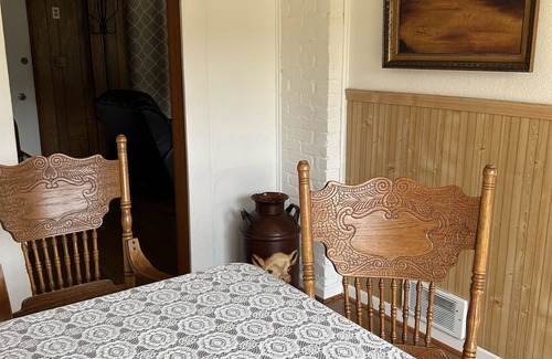 Clatskanie Other | Quiet country farmhouse, the scenery says it all - near Beaver PGE Power Plant.