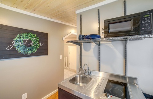 Holland Apartment | Quiet Country Studio Between Saugatuck & Holland!
