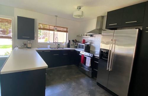 Port Alberni House | Quiet, Cozy 3 bedroom, 2 bathroom home.