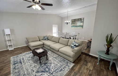Bedford House | Quiet, cozy 4 bedroom home, high speed internet
