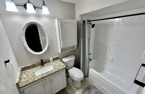 Bedford House | Quiet, cozy 4 bedroom home, high speed internet