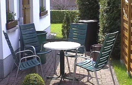 Unterweißbach Apartment | Quiet, cozy apartment by the forest for 2 - 3 persons.
