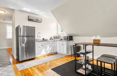 Salem Apartment | Quiet & cozy apartment minutes from downtown Salem